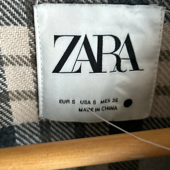 ✌️4/$20✌️ Zara oversized shacket - Picture 6 of 9